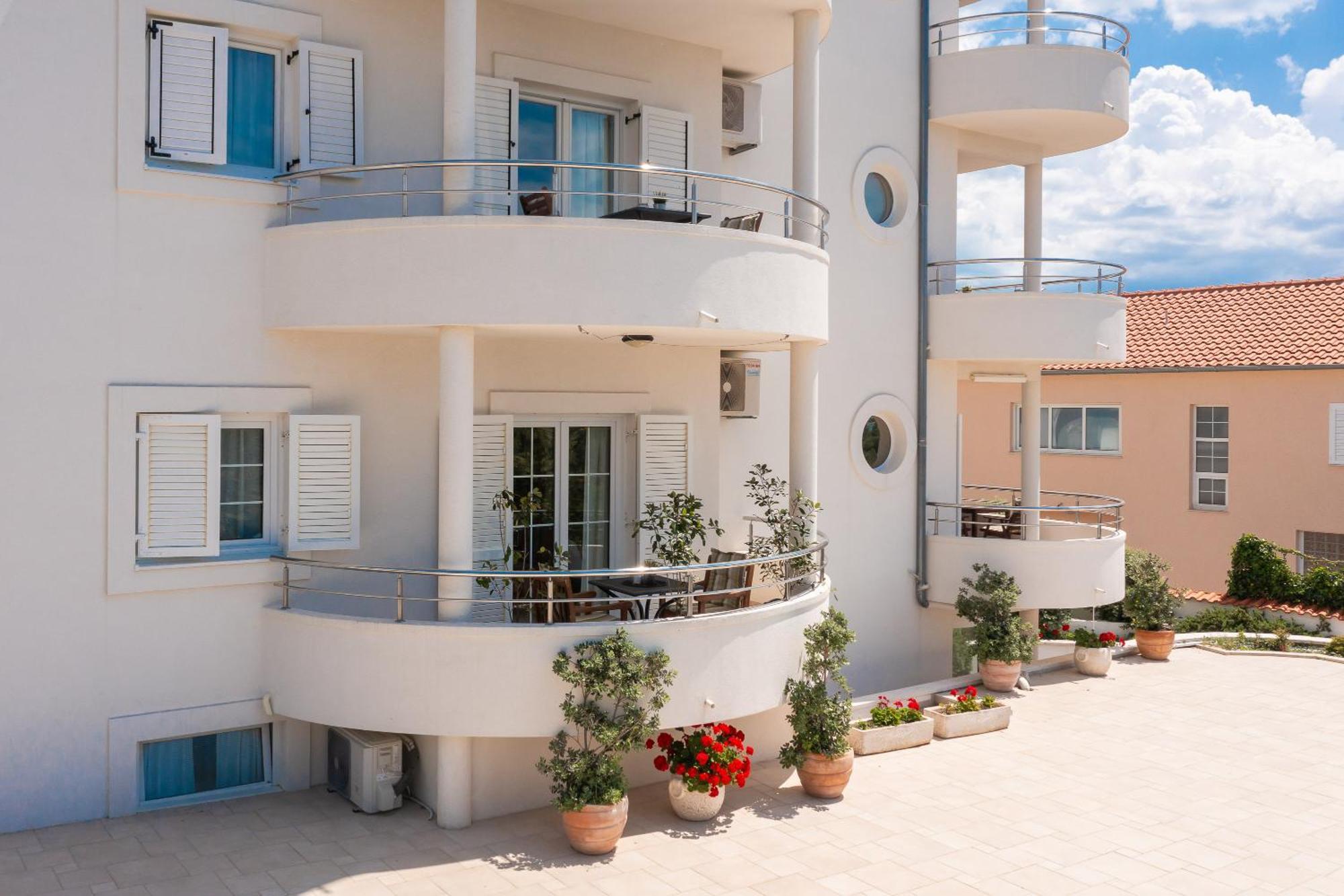 וודיצה Apartments Tihi III מראה חיצוני תמונה