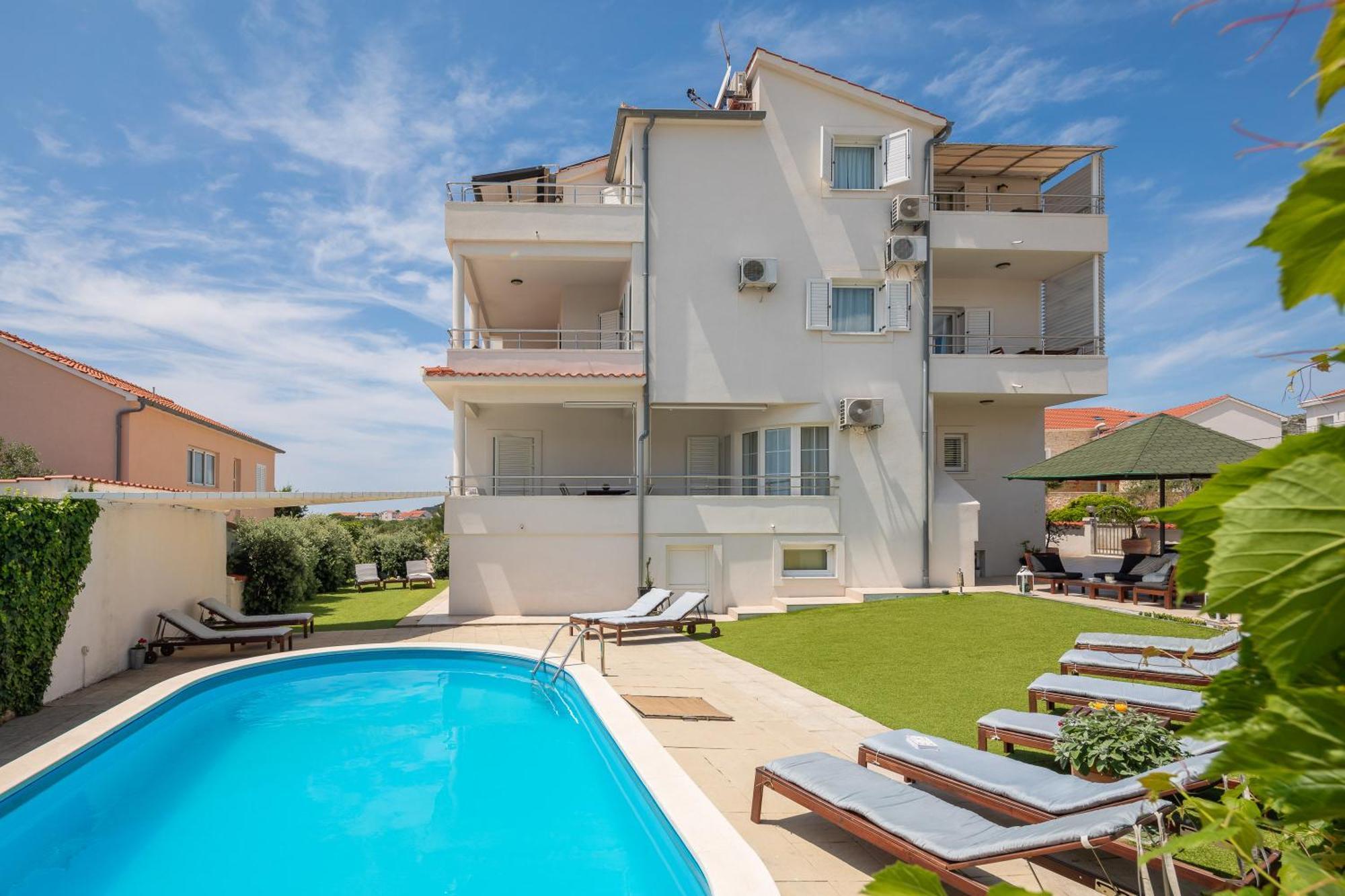 וודיצה Apartments Tihi III מראה חיצוני תמונה